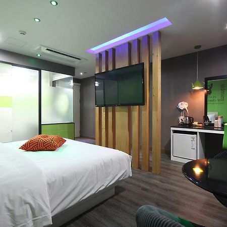 Hotel Well Пусан Екстер'єр фото