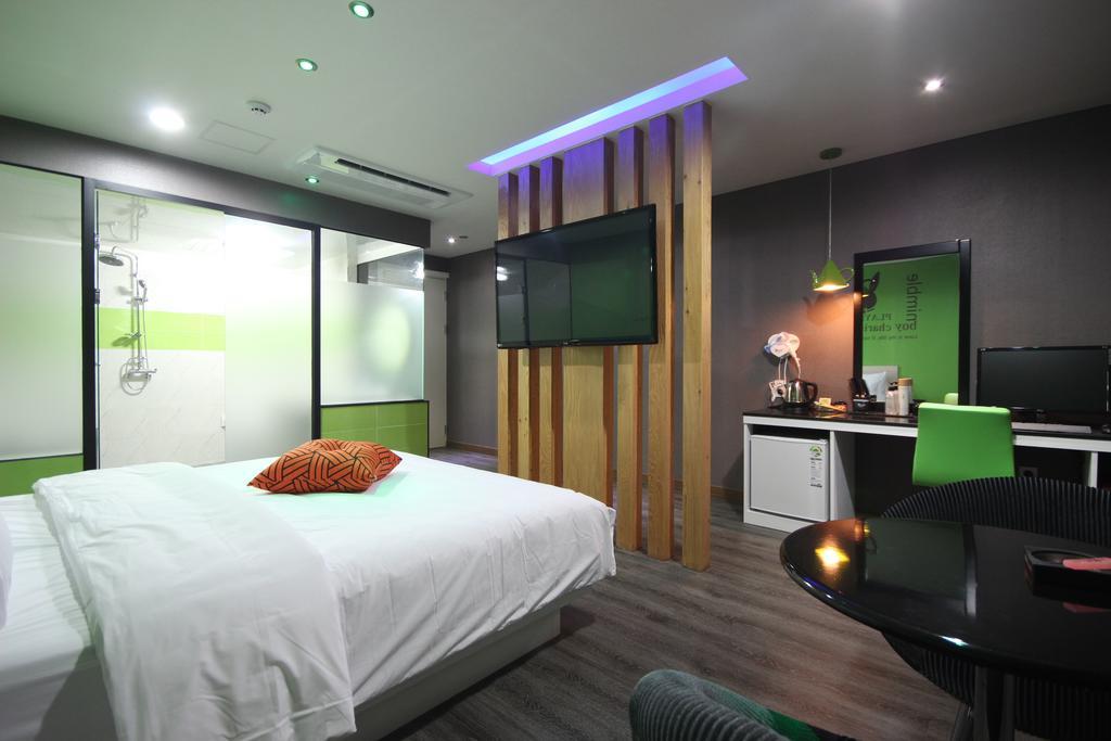Hotel Well Пусан Екстер'єр фото