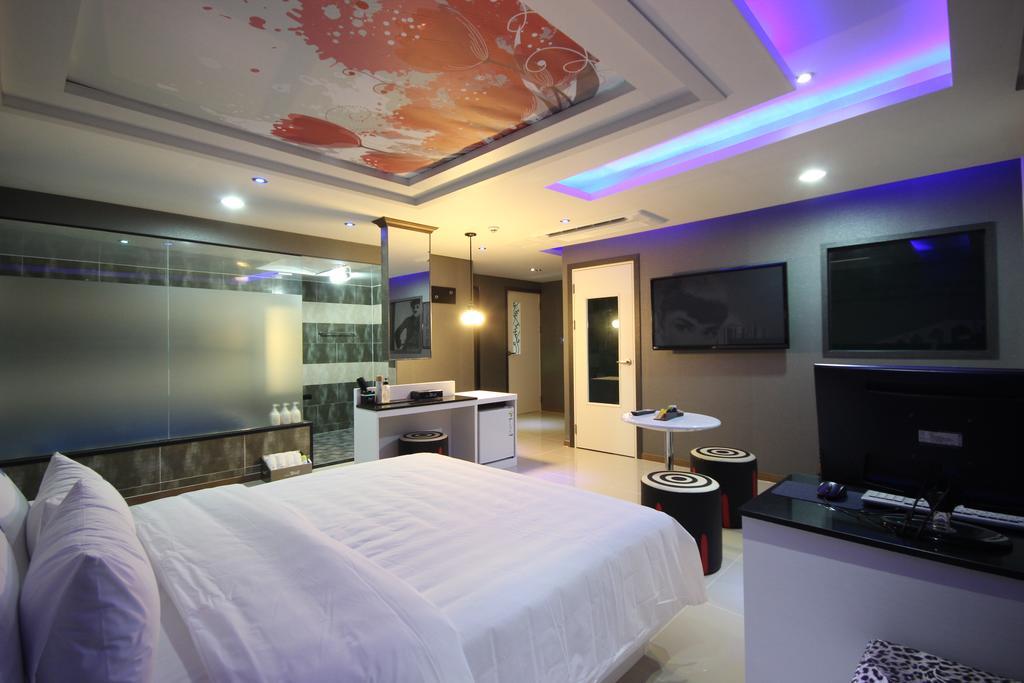 Hotel Well Пусан Екстер'єр фото