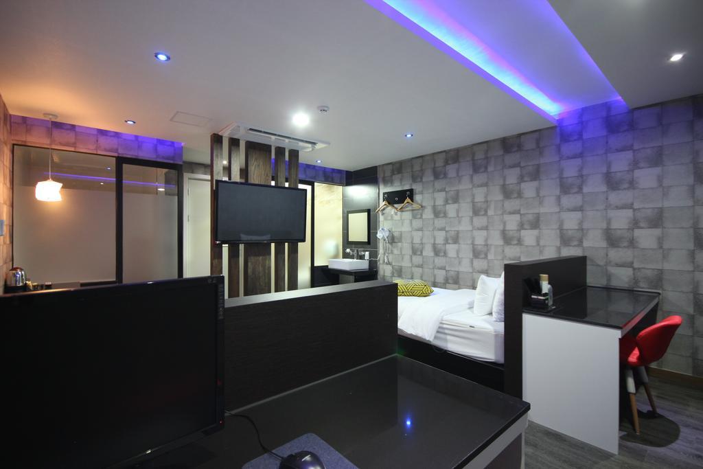Hotel Well Пусан Екстер'єр фото