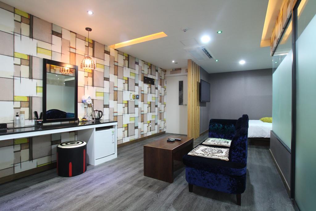 Hotel Well Пусан Екстер'єр фото