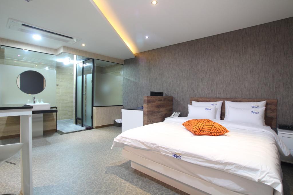 Hotel Well Пусан Екстер'єр фото
